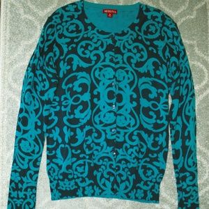 Button Down sweater in Women